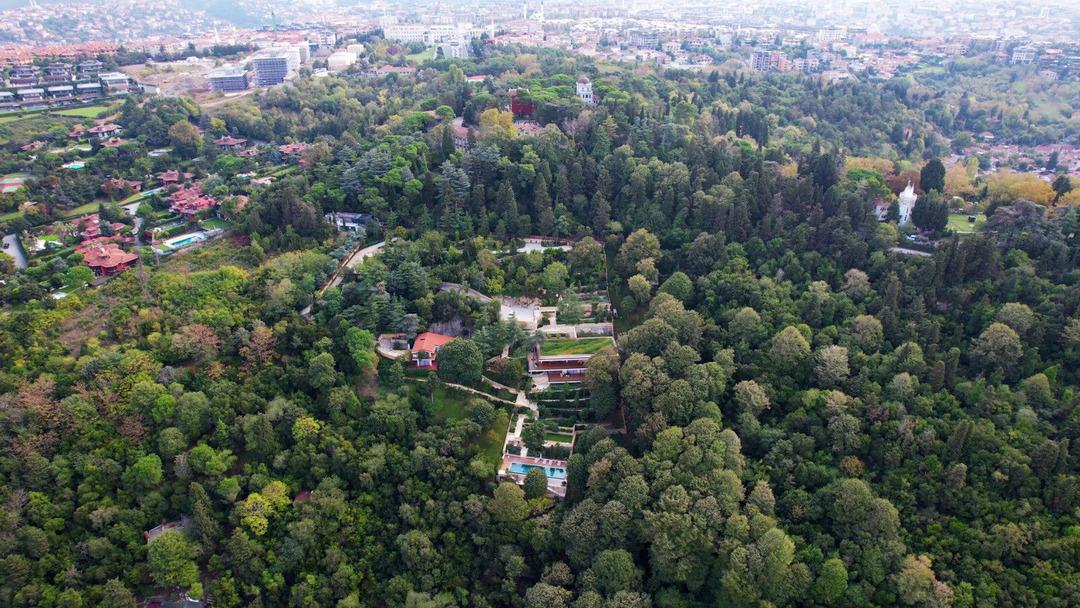 Rus oligarkın olaylı restorasyonu bitti! İşte lüks villanın son hali 2