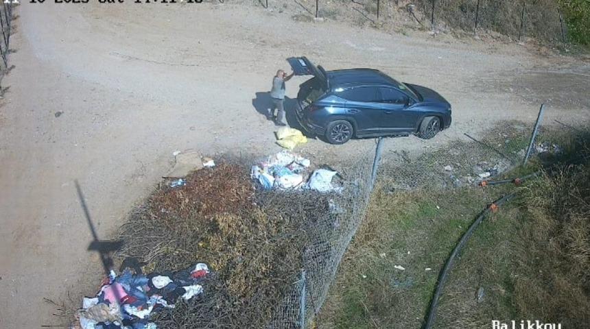 Çevreyi kirletti, kameralardan kaçamadı