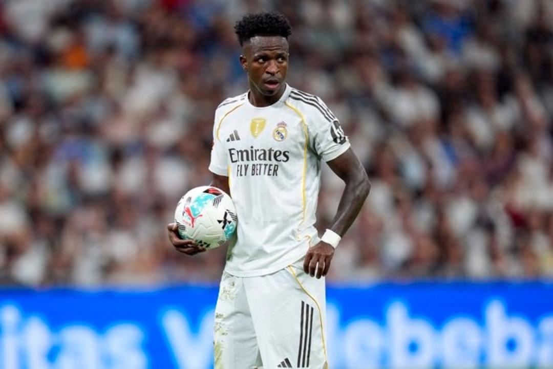 Dünya devi Real Madrid den yılın transfer bombası! Vini Jr gidiyor! Arda Güler in kefil olduğu Kenan Yıldız Juventus tan geliyor... 3