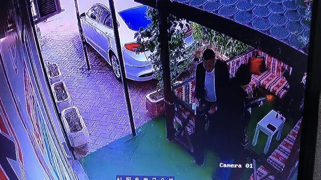 Elazığ’da gazeteci Koca’ya silahlı saldırı anı kameraya yansıdı