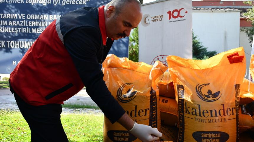 Batman'da çiftçilere 152 ton mercimek tohumu dağıtıldı