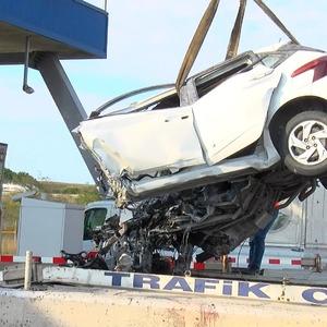 Kuzey Marmara Otoyolu gişesinde korkunç kaza! Çarptıktan sonra alev aldı