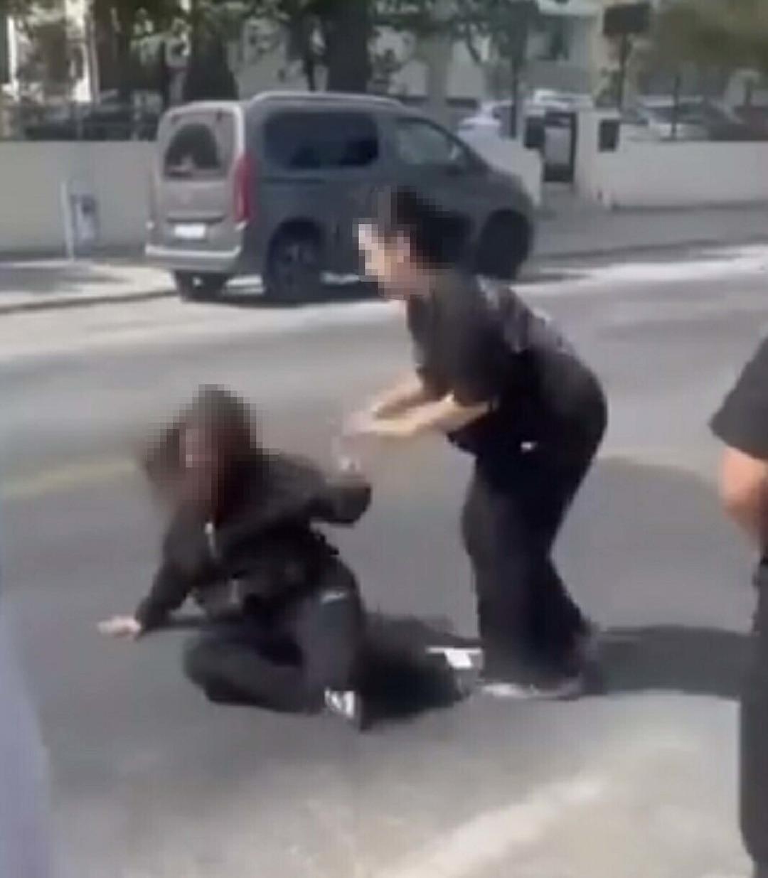 Akran zorbalığı kamerada: Saçlarından tutup sürükledi! Emniyet açıklama yaptı 2