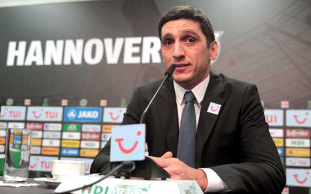 Fenerbah&ccedil;e'den b&uuml;y&uuml;k bomba! Tayfun Korkut...