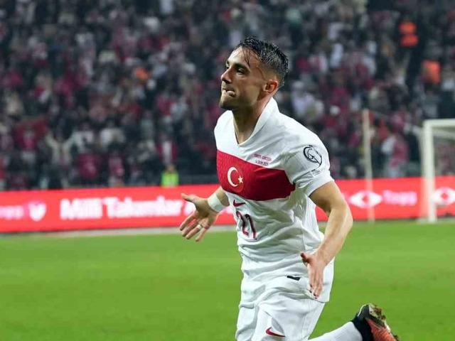 Yunus Akgün, milli formayla 3. gol sevincini yaşadı