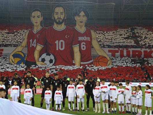 Zafer gecesinin ardından notlar! ''Ensendeyiz İspanya''