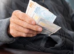 Emekli promosyon tutarları güncellendi! Ekim ayı promosyon tutarları için bankalar yarışa girdi: 32 bin TL'ye kadar çıktı