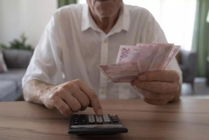 Emekli promosyon tutarları güncellendi! Ekim ayı promosyon tutarları için bankalar yarışa girdi: 32 bin TL'ye kadar çıktı G2
