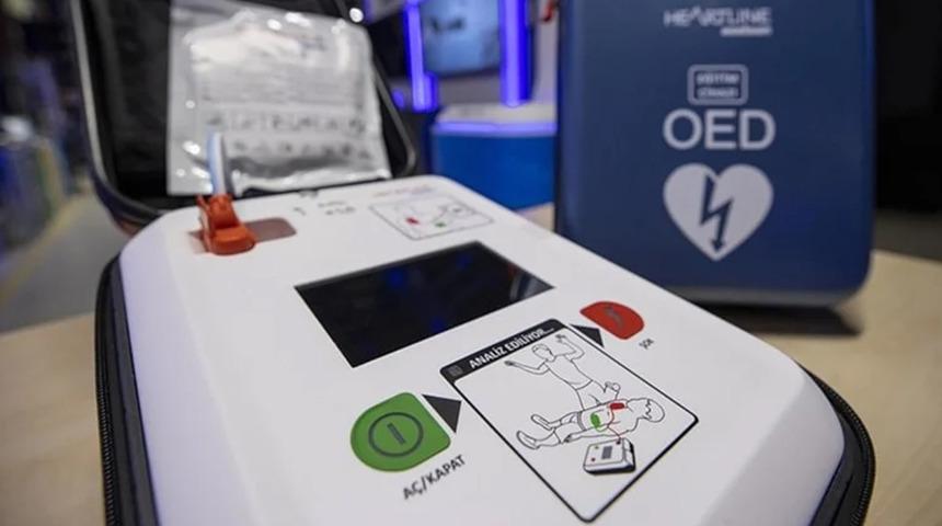 Sağlık Bakanlığı harekete geçti! Havalimanı, AVM, otogar, iş yeri, spor tesisleri, beznlikler... Şok cihazları artık zorunlu olacak