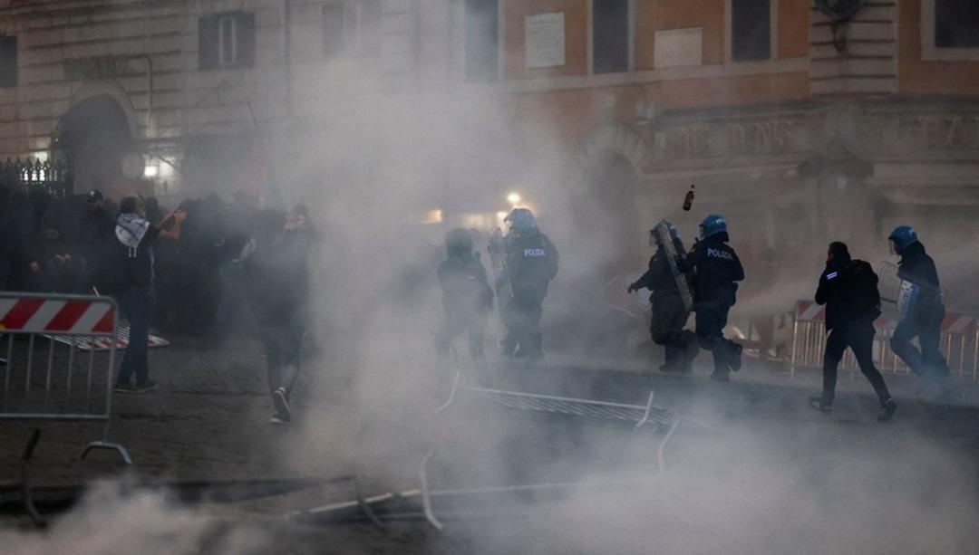 Dünya Kupası elemelerinde ortalık fena karıştı! Maç öncesi protestoların, otelde Mossad ajanlarının ve stadyumda keskin nişancıların olduğu maç 2