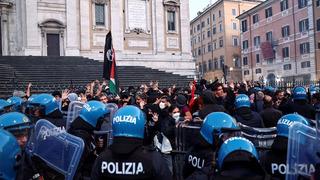 Dünya Kupası elemelerinde ortalık fena karıştı! Maç öncesi protestoların, otelde Mossad ajanlarının ve stadyumda keskin nişancıların olduğu maç
