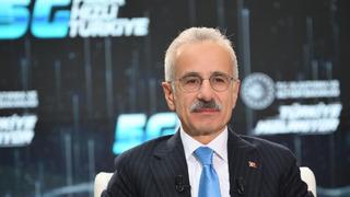 Bakan Uraloğlu canlı yayında 5G'ye geçiş sürecini anlattı! İşte tüm merak edilenler... Hızını test etti