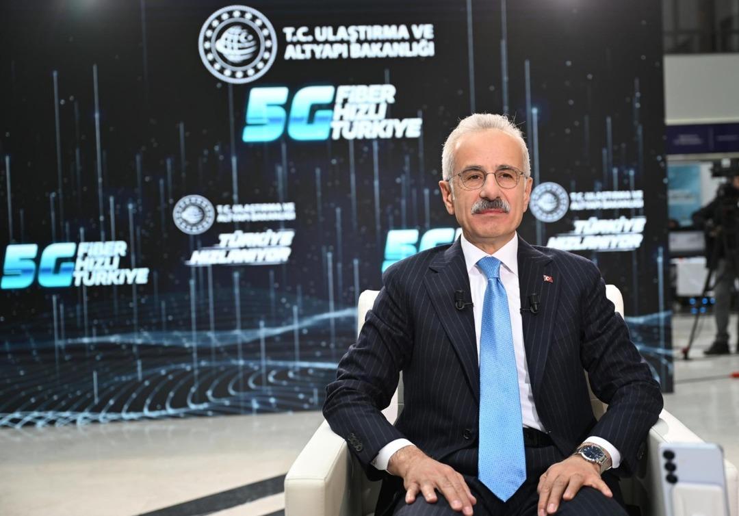 Bakan Uraloğlu canlı yayında 5G ye geçiş sürecini anlattı! İşte tüm merak edilenler... Hızını test etti 1