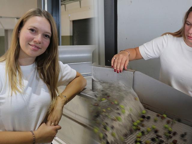 'Daha fazla gelir elde etmek için açtık' Tesis kurdu, topraktan fabrikaya geçti