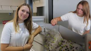 'Daha fazla gelir elde etmek için açtık' Tesis kurdu, topraktan fabrikaya geçti!