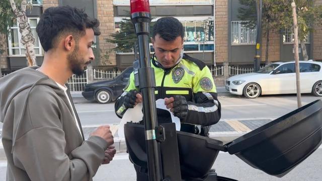 Plakasız, kasksız ve ehliyetsiz sürücüye 35 bin 239 lira ceza