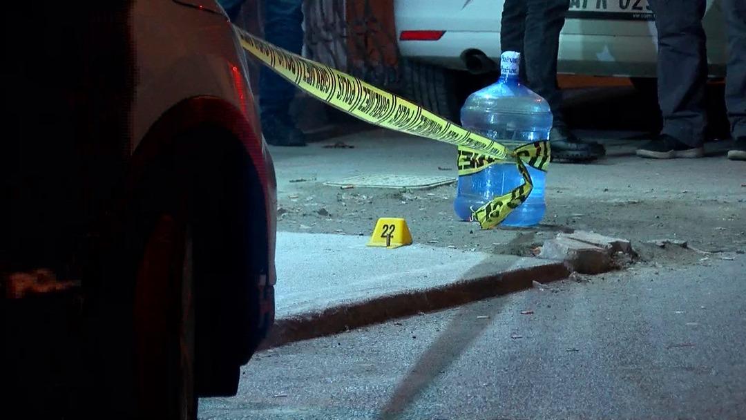 İstanbul Esenyurt’ta kahvehaneye silahlı saldırı! Son anda kurtuldular 4