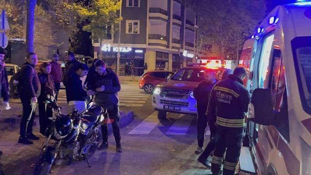 Kaza sonrası genç sürücünün ayağı motosikletin pedal demirine sıkıştı 5