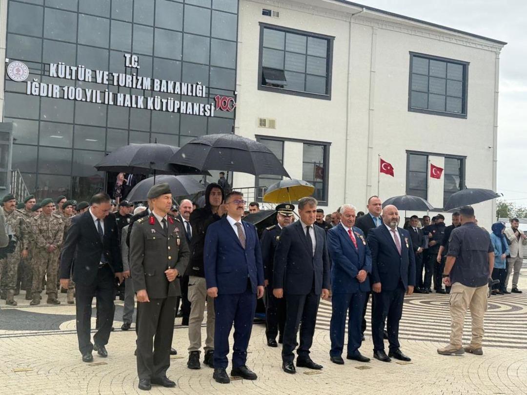 Vali yle ilgili haberi yapan muhabire gözaltı! Bunu haber yapan diğer muhabire de gözaltı 1