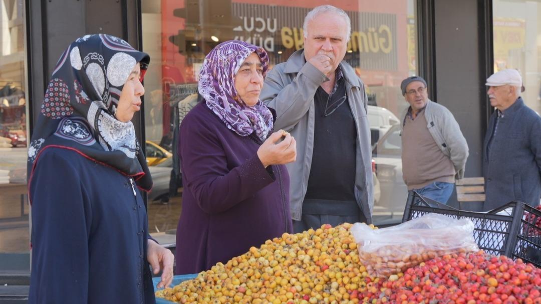 Dağlardan şifa taşıyor: 33 Yıllık tezgahında dağ bitkileriyle şifa dağıtıyor 2