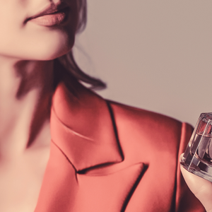 Parfüm fiyatları cebinizi yakmasın: Lüks kokulara akıllıca ulaşmanın yolları!