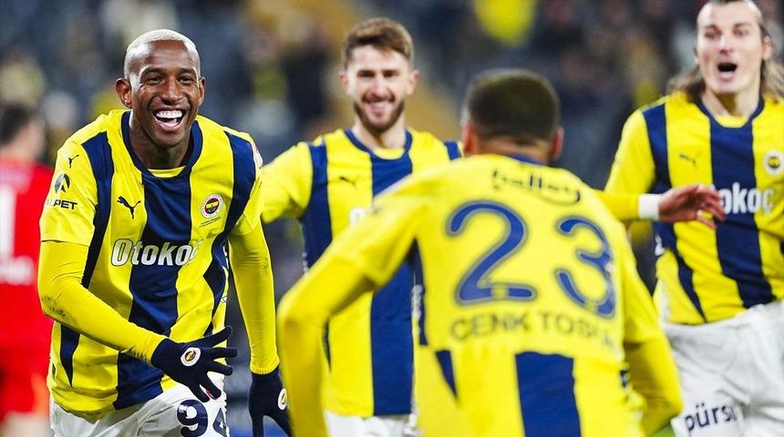 Büyük umutlarla gelmişti! Fenerbahçe'de ayrıldı... Yıldız isim gönderiliyor