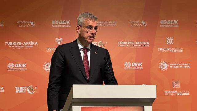 Sağlık Bakanı: Türkiye üretim alanında da kararlılıkla ilerliyor