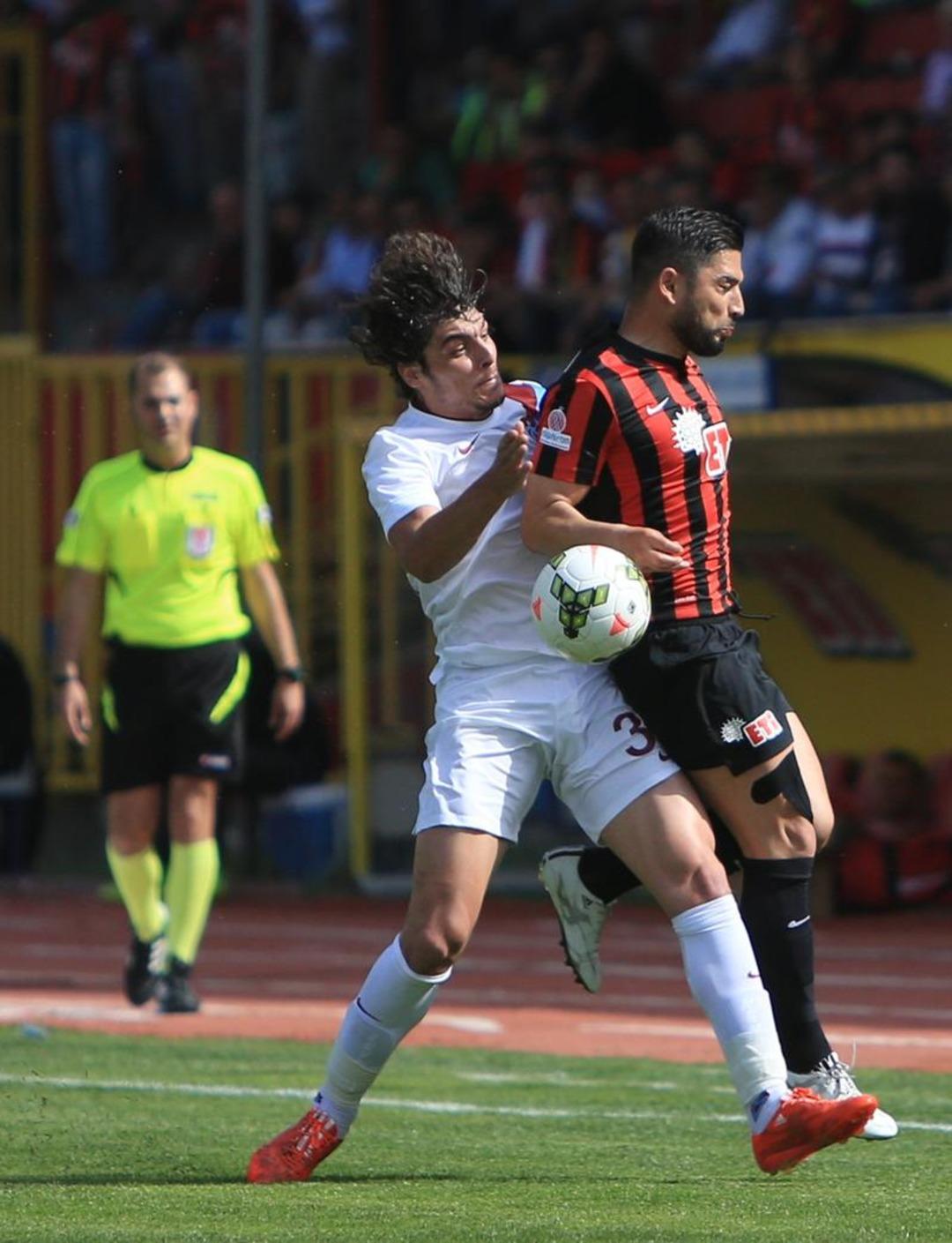 Eskişehirspor - Trabzonspor ma&ccedil;ından kareler