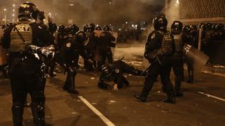 Peru'da hükümet karşıtı protestolarda 1 kişi öldü, 102 kişi yaralandı