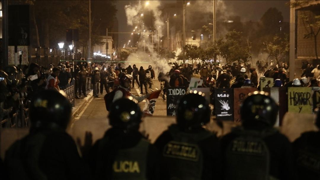 Peru da hükümet karşıtı protestolarda 1 kişi öldü, 102 kişi yaralandı 2