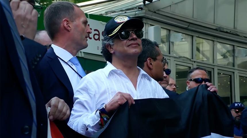 Kolombiya Cumhurbaşkanı Petro'dan, ABD'ye "Venezuela'yı işgal etme uyarısı"