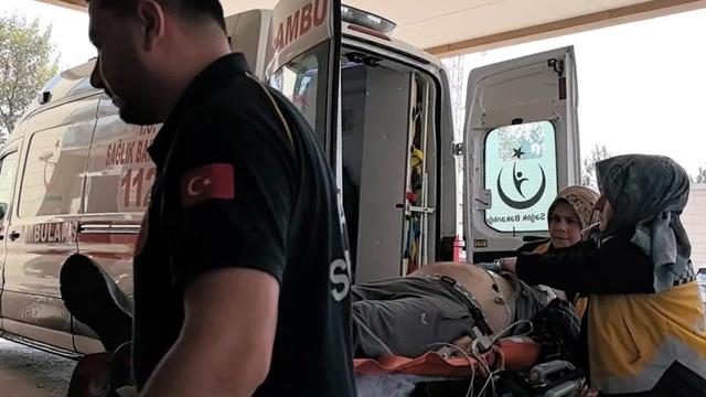 Ağaçtan düşen adam hayatını kaybetti