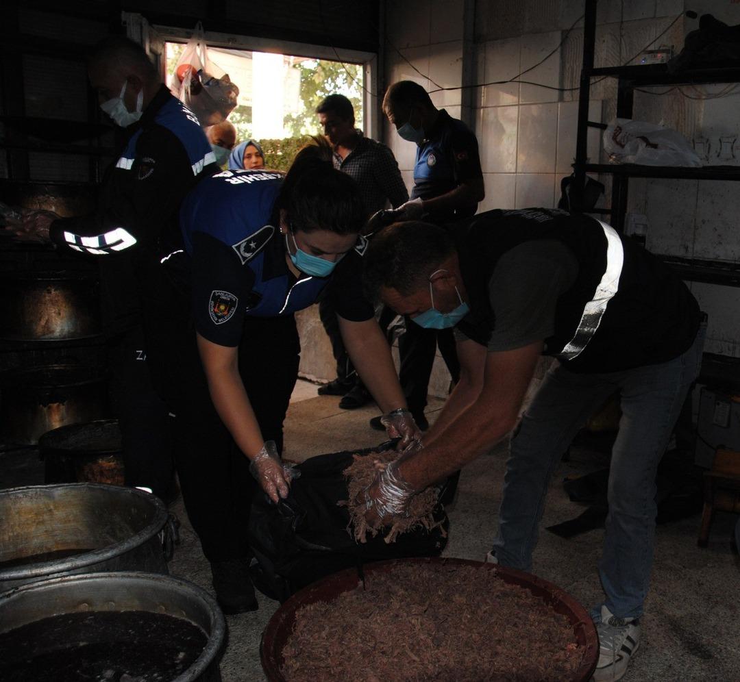 Şanlıurfa’da ele geçirildi, tam 1 ton! Vatandaşlara yedirilmek üzere hazırlanmış... 2