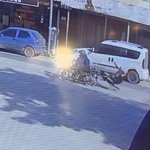 Motosiklet ile bisiklet çarpıştı: 2 yaralı