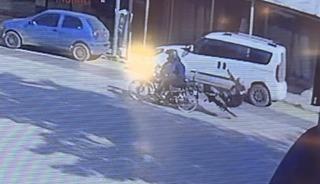 Motosiklet ile bisiklet çarpıştı: 2 yaralı