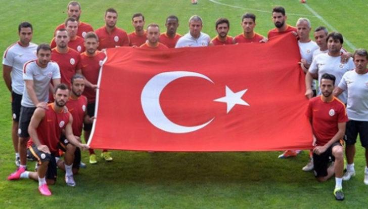 Futbol dünyası 'Şehitlerimiz' için yasta G4