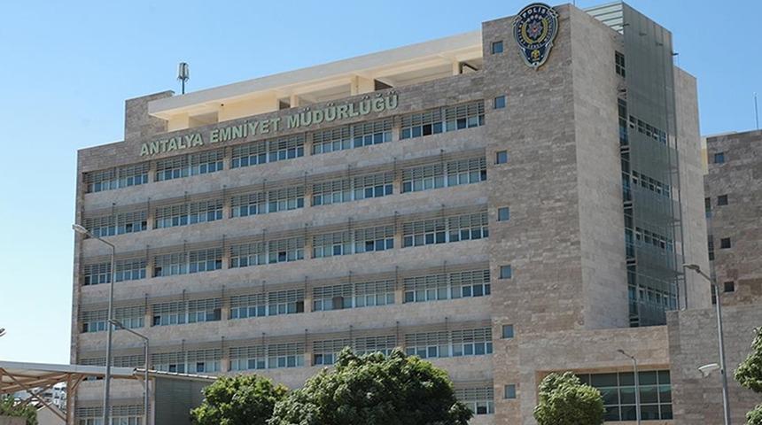 Antalya Büyükşehir Belediyesine yönelik soruşturmada gözaltına alınan 6 şüpheliden 3'ü tutuklandı