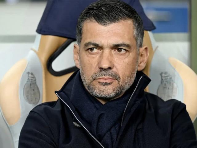 Al Ittihad'da şok kararlar! Conceicao üç oyuncuyu kadro dışı bıraktı...