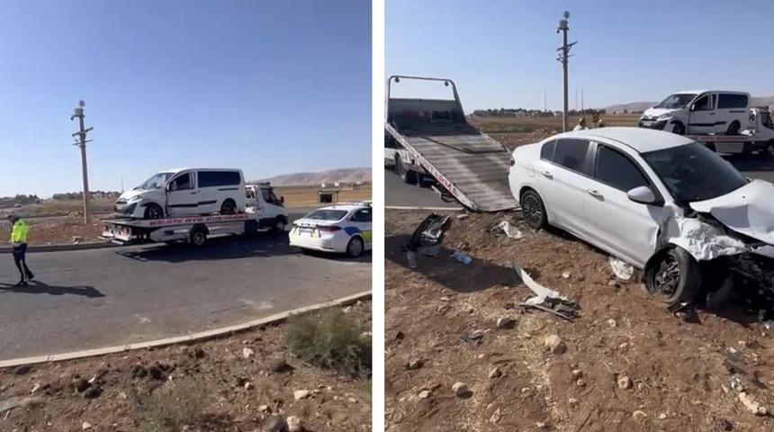 Mardin'de otomobil ile hafif ticari araç çarpıştı: 4 yaralı
