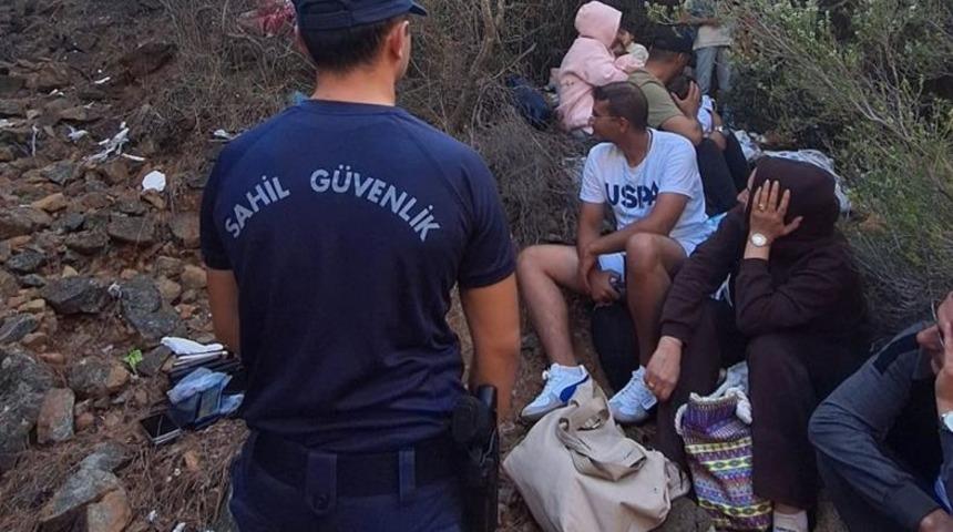 Muğla'da 29’u çocuk 59 düzensiz göçmen ve 3 göçmen kaçakçısı yakalandı