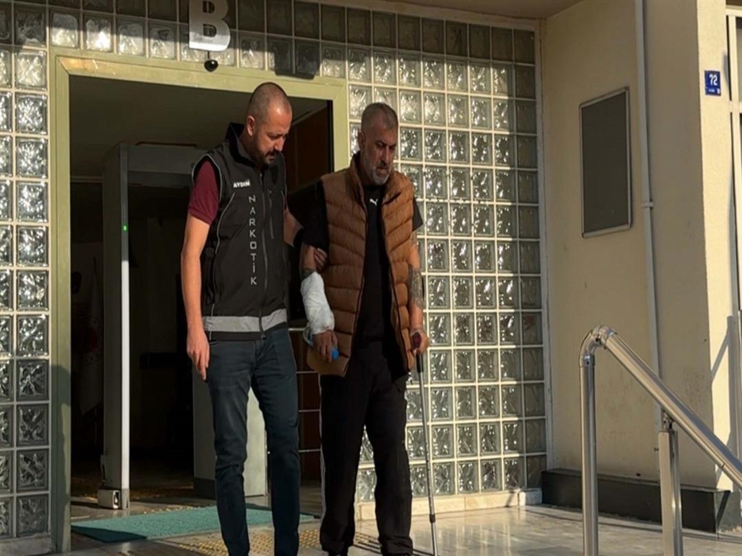 Evlerinde uyuşturucu ile yakalanan 2 şüpheli tutuklandı 1