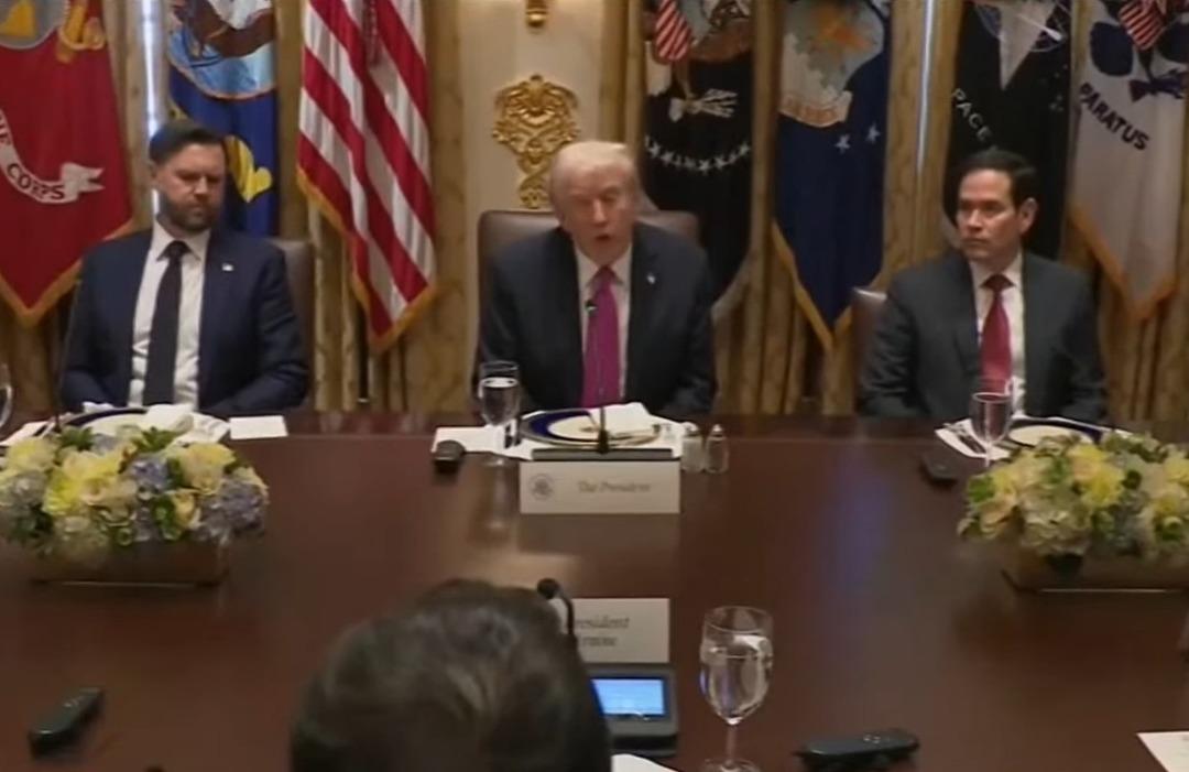 Beyaz Saray da Trump-Zelenskiy görüşmesi! Putin i kızdıracak Tomahawk hamlesi 4