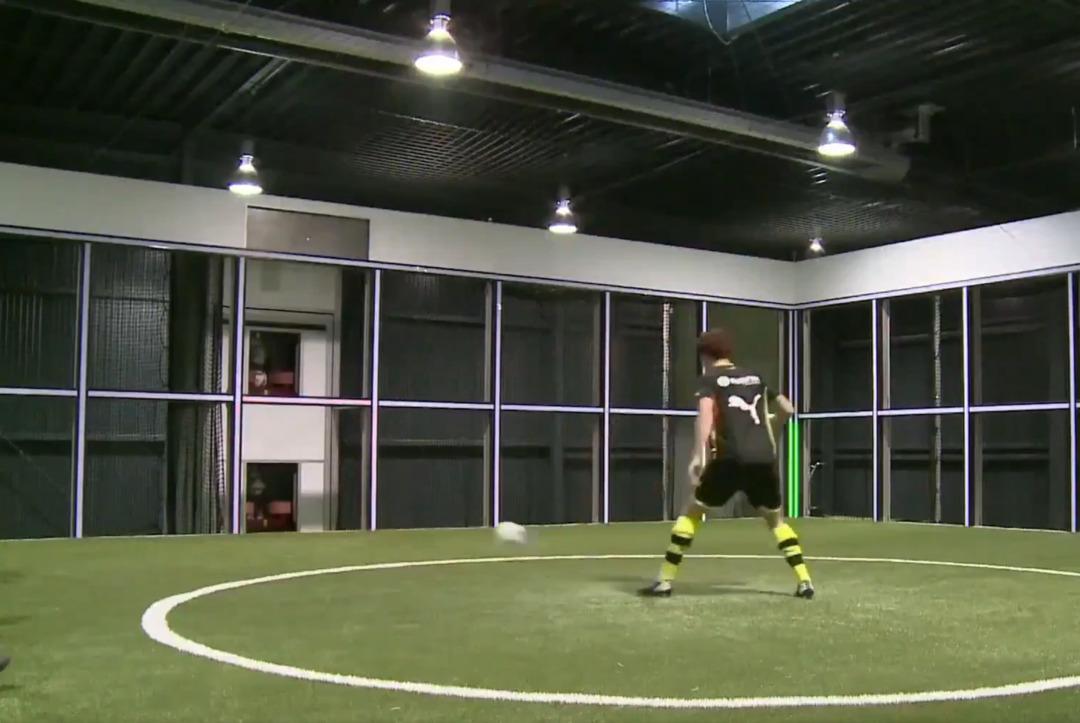 Galatasaray dan antrenman tesislerine yenilikçi bir hamle! İlkay Gündoğan önerdi! Footbonaut için 2.5 milyon dolarlık yatırım... 1