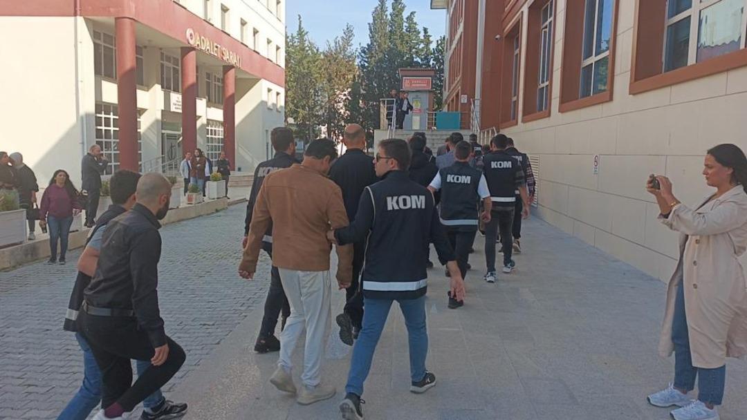 Yalova da İl Göç İdaresi ne yönelik operasyonda 1 tutuklama 1