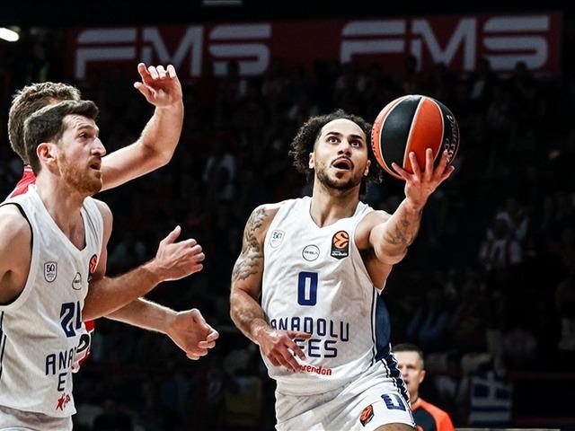 Ergin Ataman Euroleague'de eski takımına mağlup oldu!