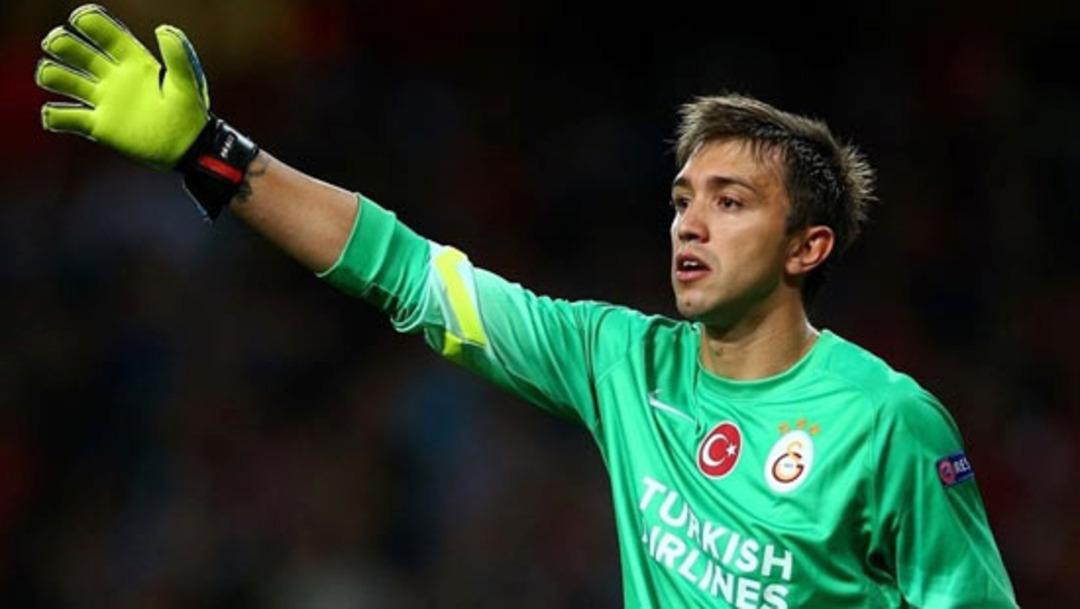 A&ccedil;ıkladılar! Muslera bombası...