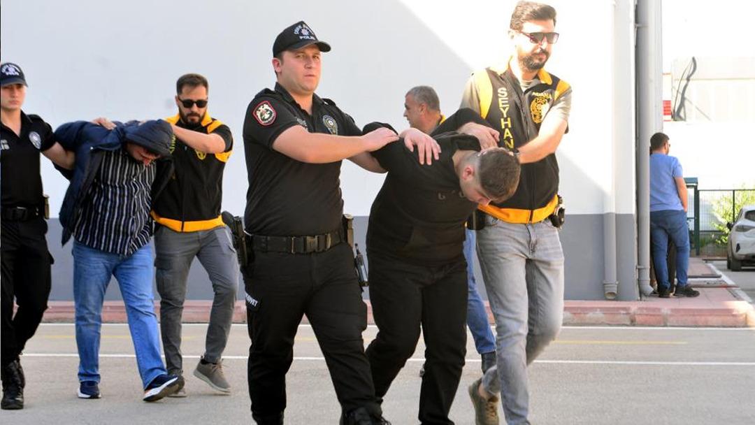 İş adamından 50 milyon haraç isteyip alamayan çete kurşun yağdırdı! İş yeri, ev ve muhtarlık her yere saldırdılar… 1