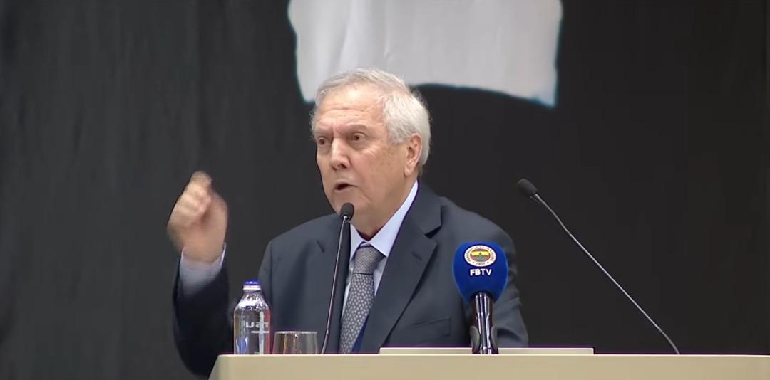 Divan Kurulu nda Aziz Yıldırım kürsüye çıktı, ortalık karıştı! Ali Koç a olay sözler... "Yanlış yapıyorsun" 5