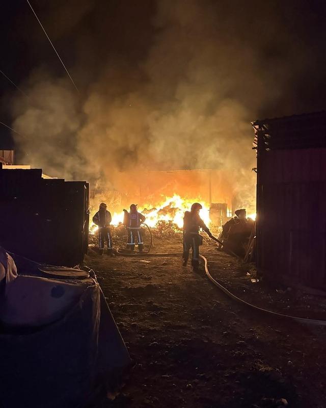 Denizli’de bir iş yeri alev alev yandı 4