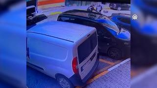 Yer: Esenler! Boşanma aşamasındaki eşinin aracına takip cihazı taktıran koca yakalandı